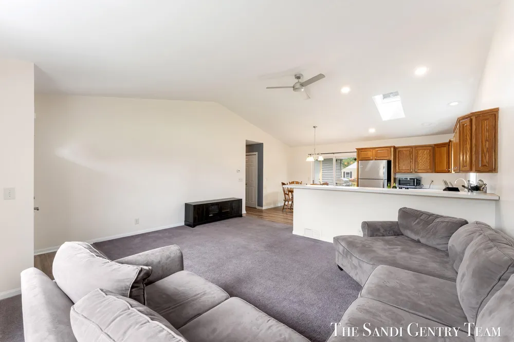 2252 Charles Street Norton Shores, MI 49441