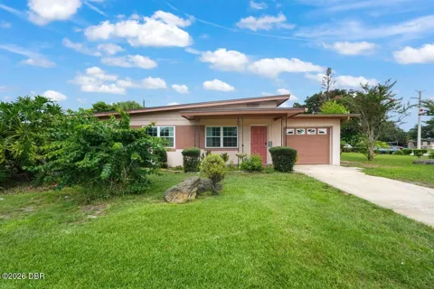 1002 Thunderbird Drive