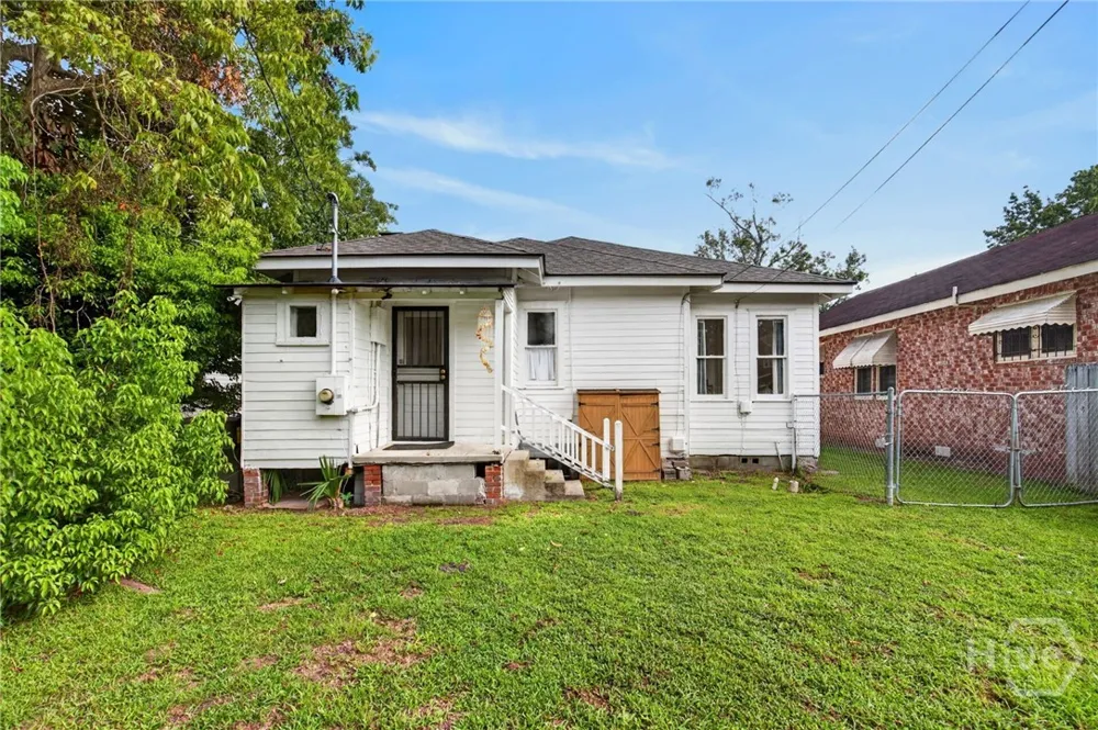 825 E 34th Street Savannah, GA 31401