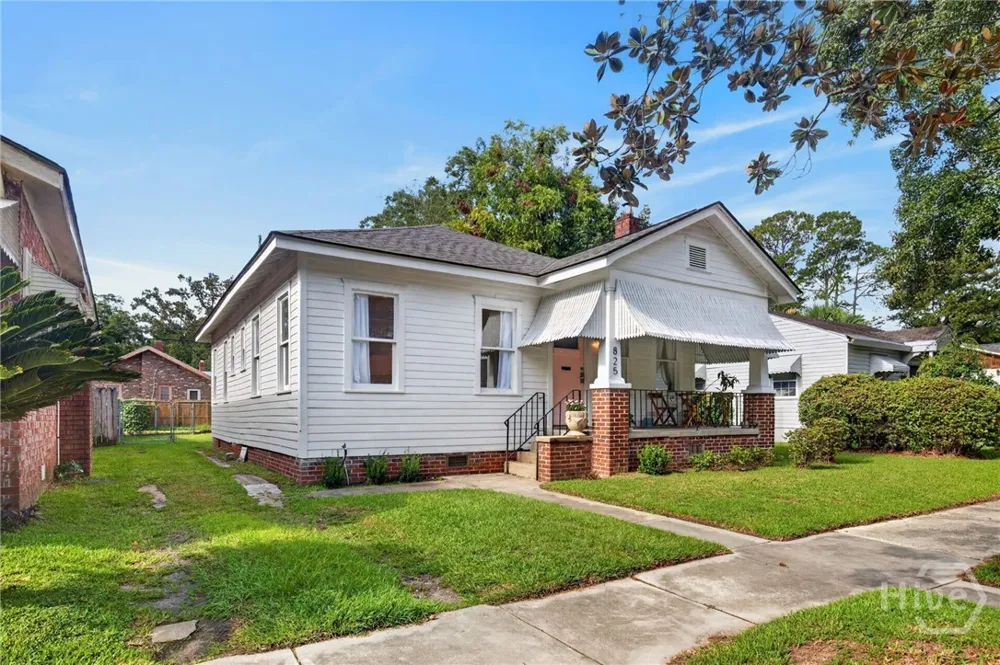 825 E 34th Street Savannah, GA 31401