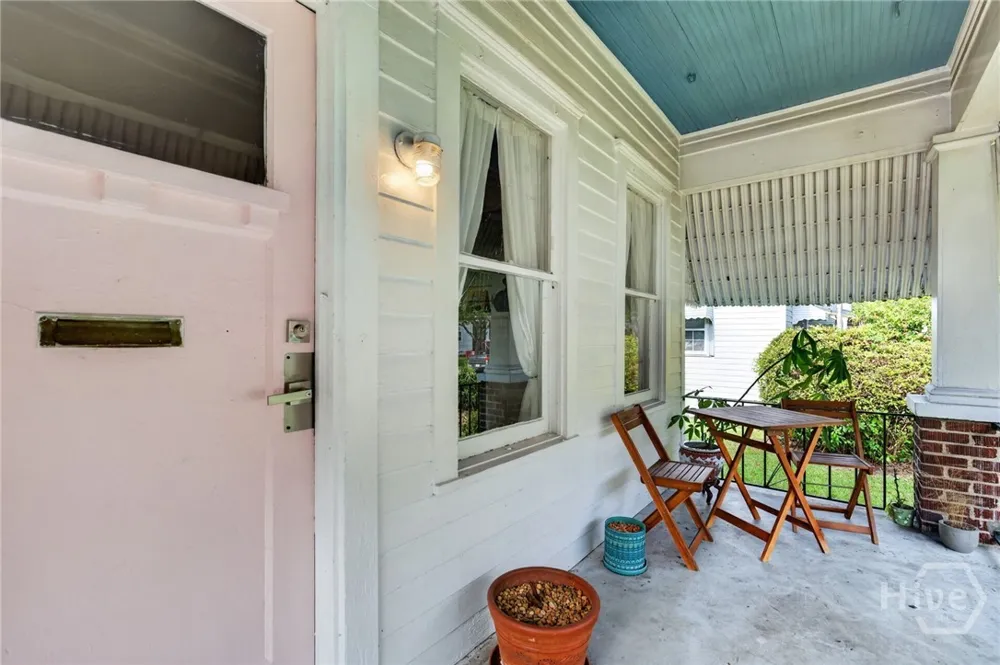 825 E 34th Street Savannah, GA 31401