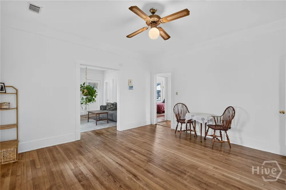 825 E 34th Street Savannah, GA 31401
