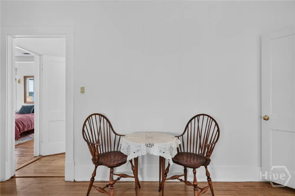 825 E 34th Street Savannah, GA 31401