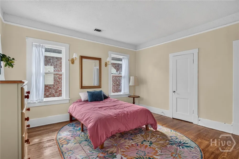 825 E 34th Street Savannah, GA 31401