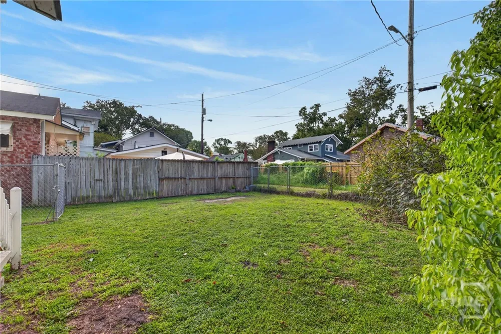 825 E 34th Street Savannah, GA 31401