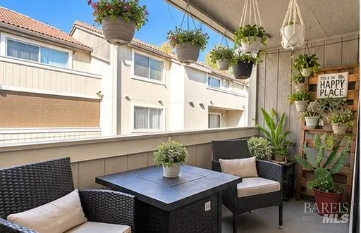 2890 Redwood Parkway ##111 Vallejo, CA 94591