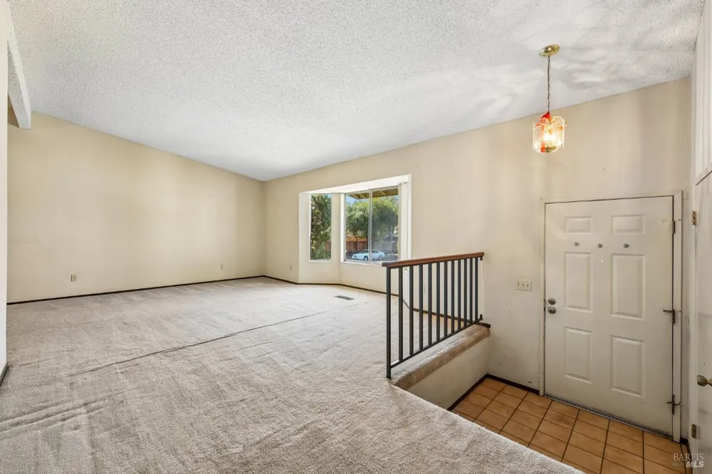 300 Stirrup Court Santa Rosa, CA 95403