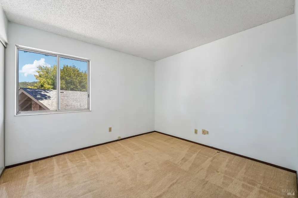 300 Stirrup Court Santa Rosa, CA 95403