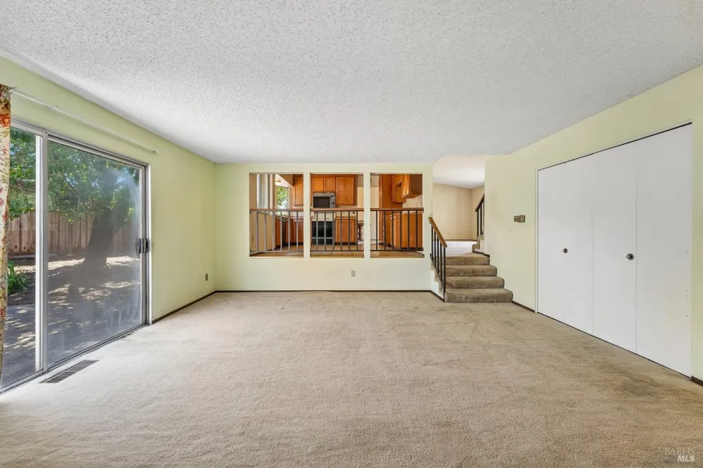 300 Stirrup Court Santa Rosa, CA 95403