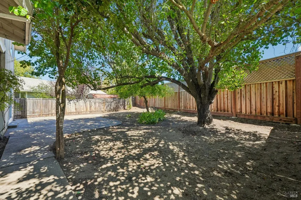 300 Stirrup Court Santa Rosa, CA 95403