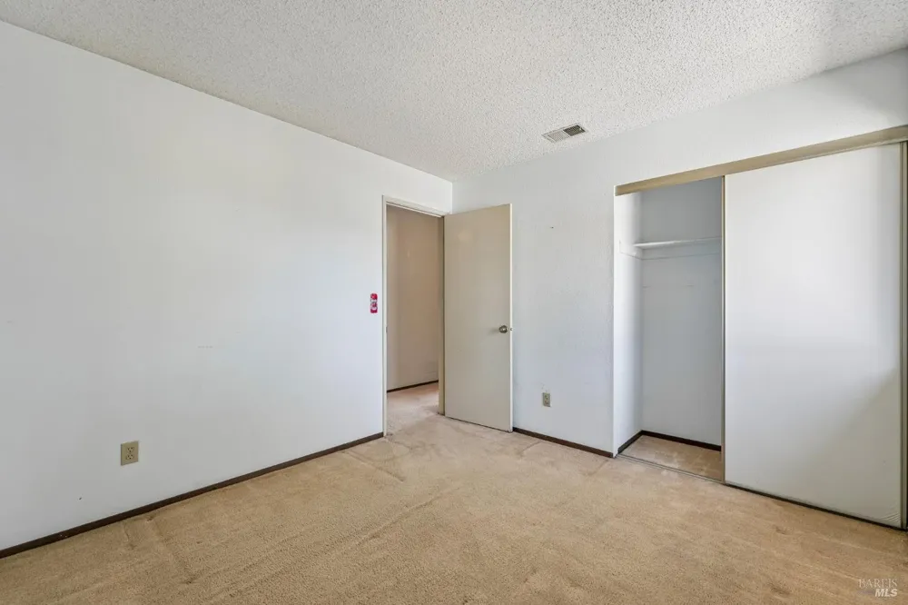 300 Stirrup Court Santa Rosa, CA 95403