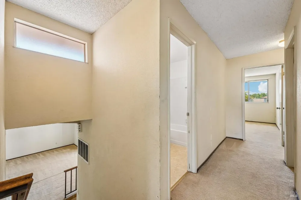 300 Stirrup Court Santa Rosa, CA 95403