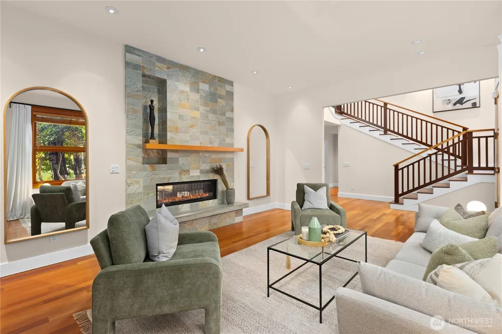 2223 39th Avenue E Seattle, WA 98112