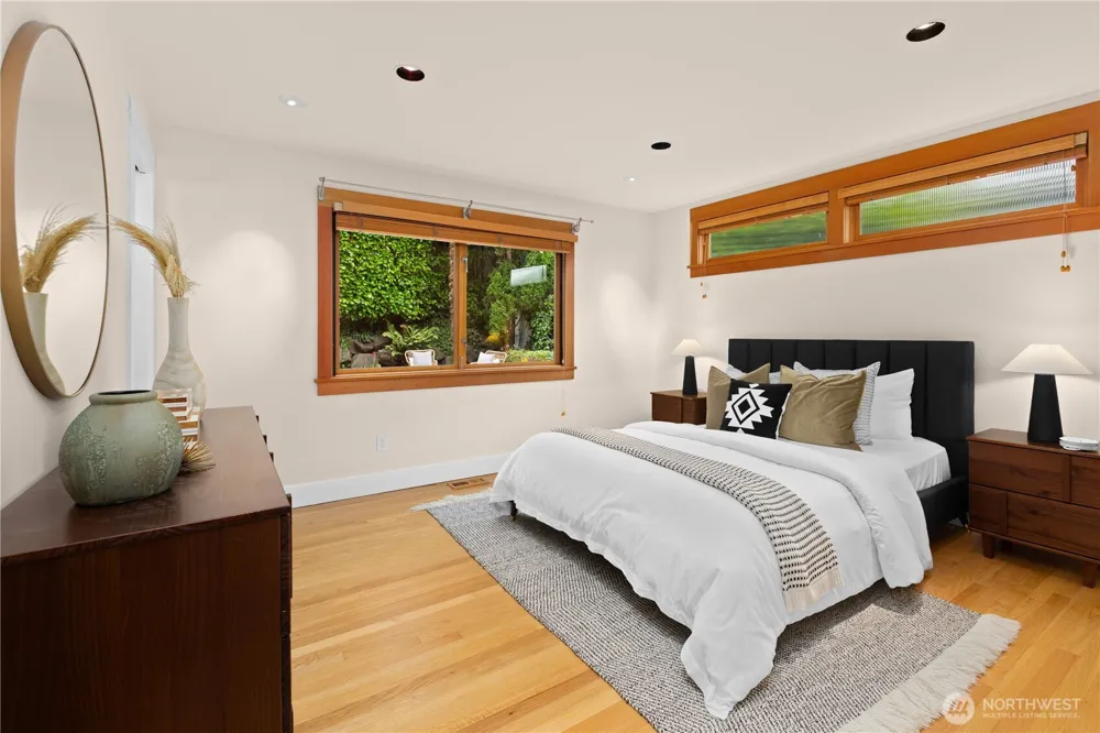 2223 39th Avenue E Seattle, WA 98112