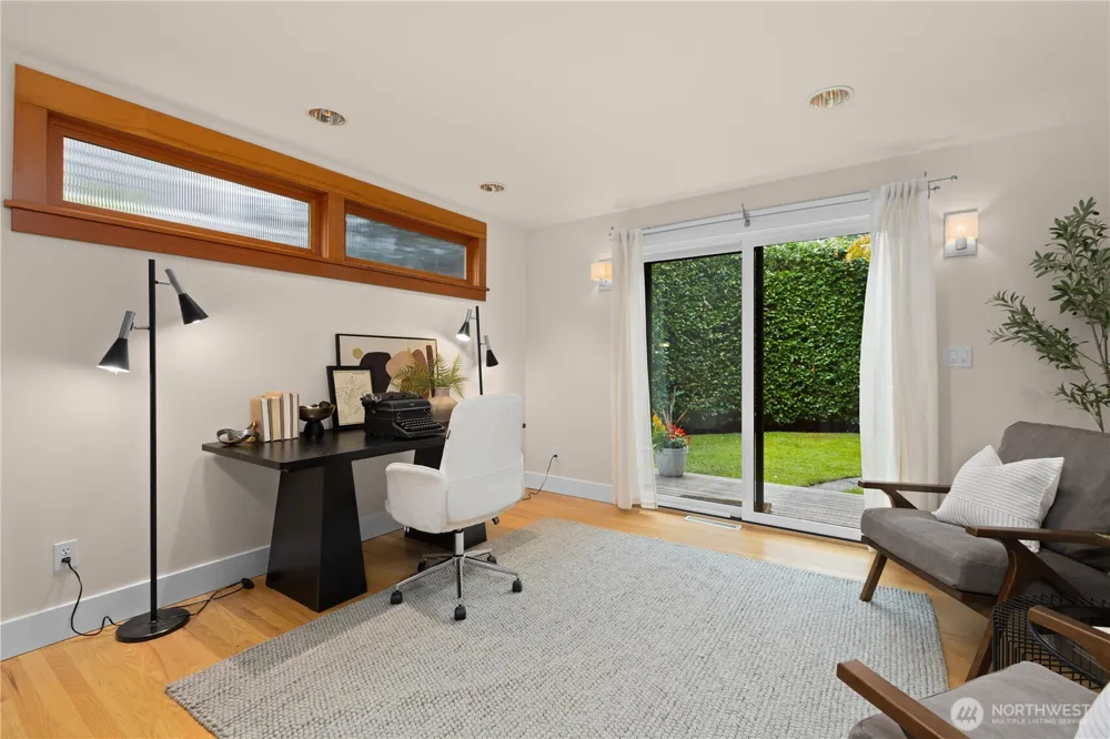 2223 39th Avenue E Seattle, WA 98112