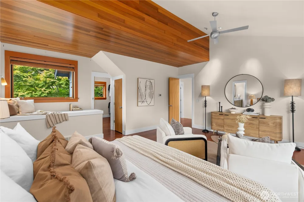 2223 39th Avenue E Seattle, WA 98112