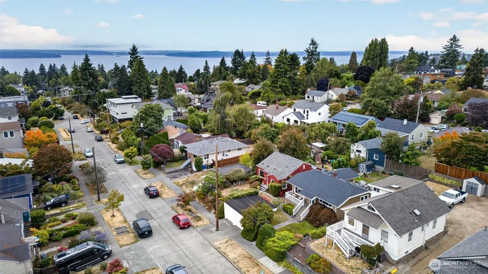 3518 SW Austin Street Seattle, WA 98126
