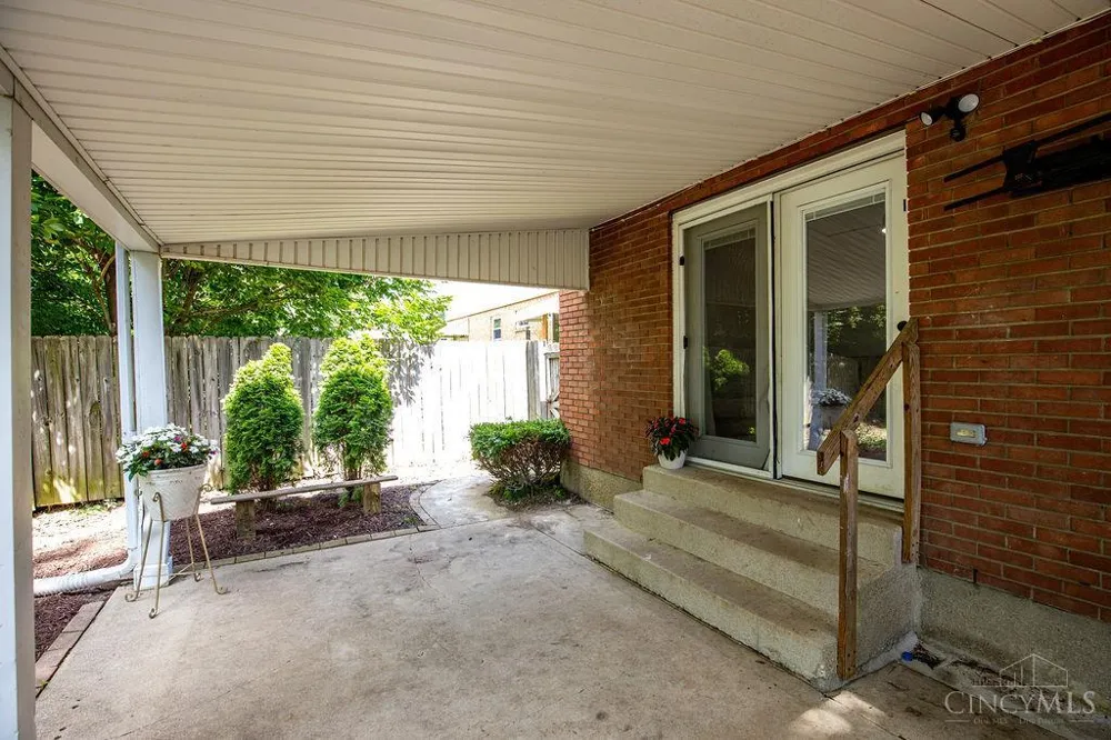 4177 West Fork Road Green, OH 45247