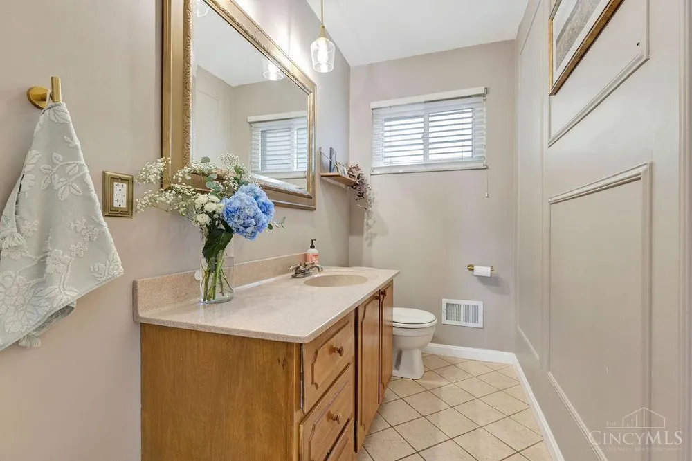 4177 West Fork Road Green, OH 45247