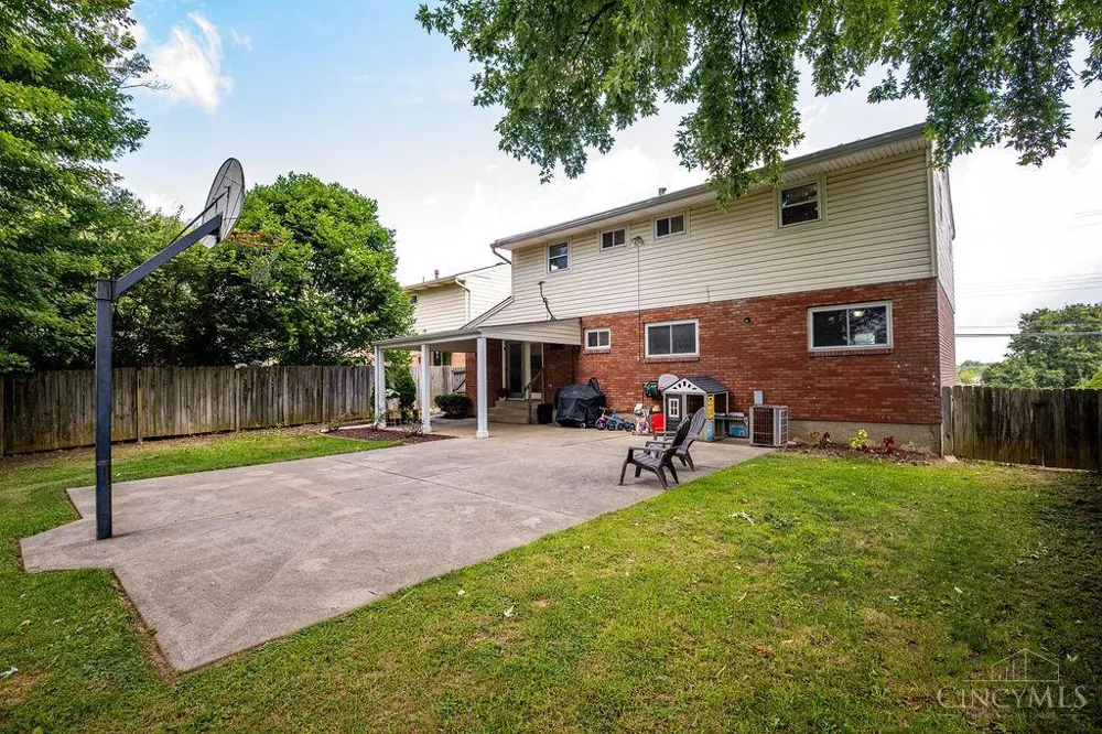 4177 West Fork Road Green, OH 45247
