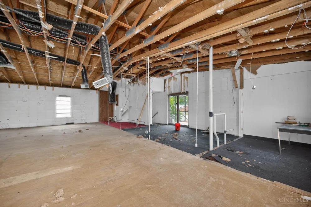 5687 Buckwheat Road Miami, OH 45150