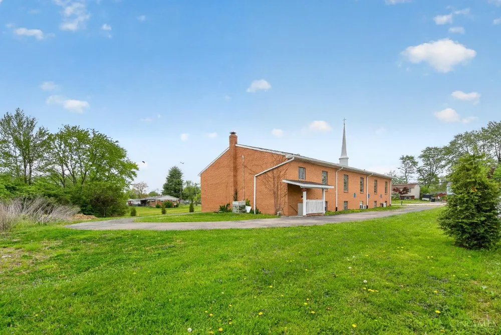 5687 Buckwheat Road Miami, OH 45150