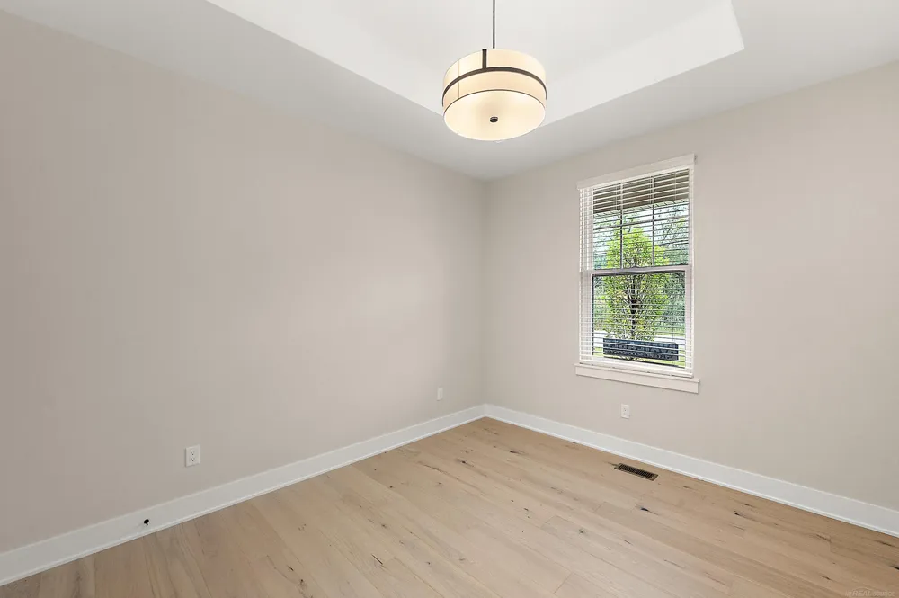 5896 Willow Grove Drive Troy City, MI 48085