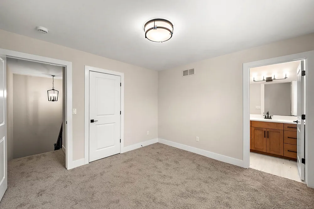 5896 Willow Grove Drive Troy City, MI 48085