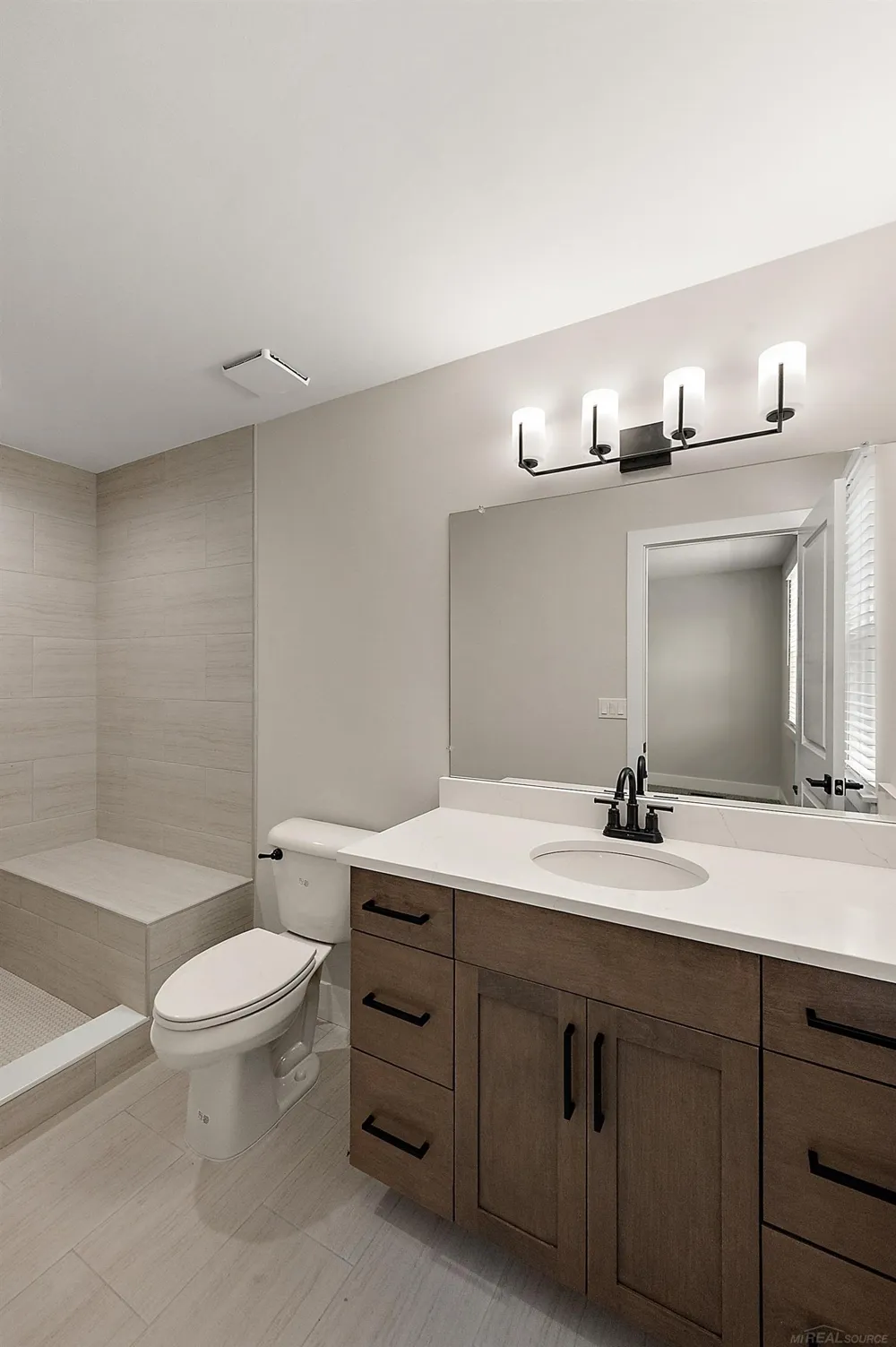 5896 Willow Grove Drive Troy City, MI 48085