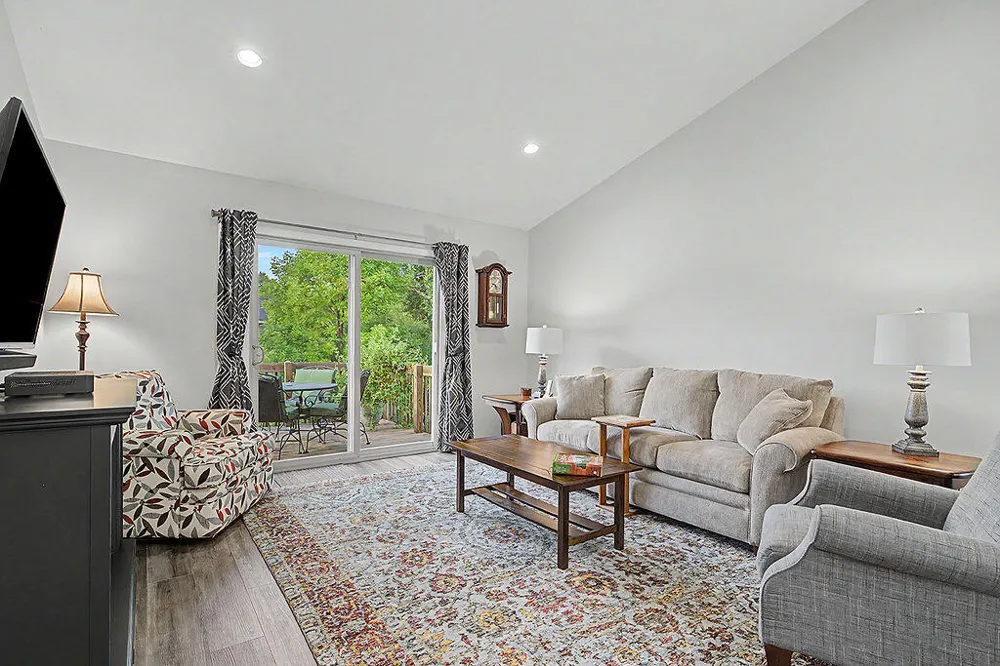 1207 S Timberview Drive Whitehall City, MI 49461