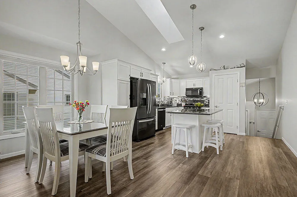 1207 S Timberview Drive Whitehall City, MI 49461