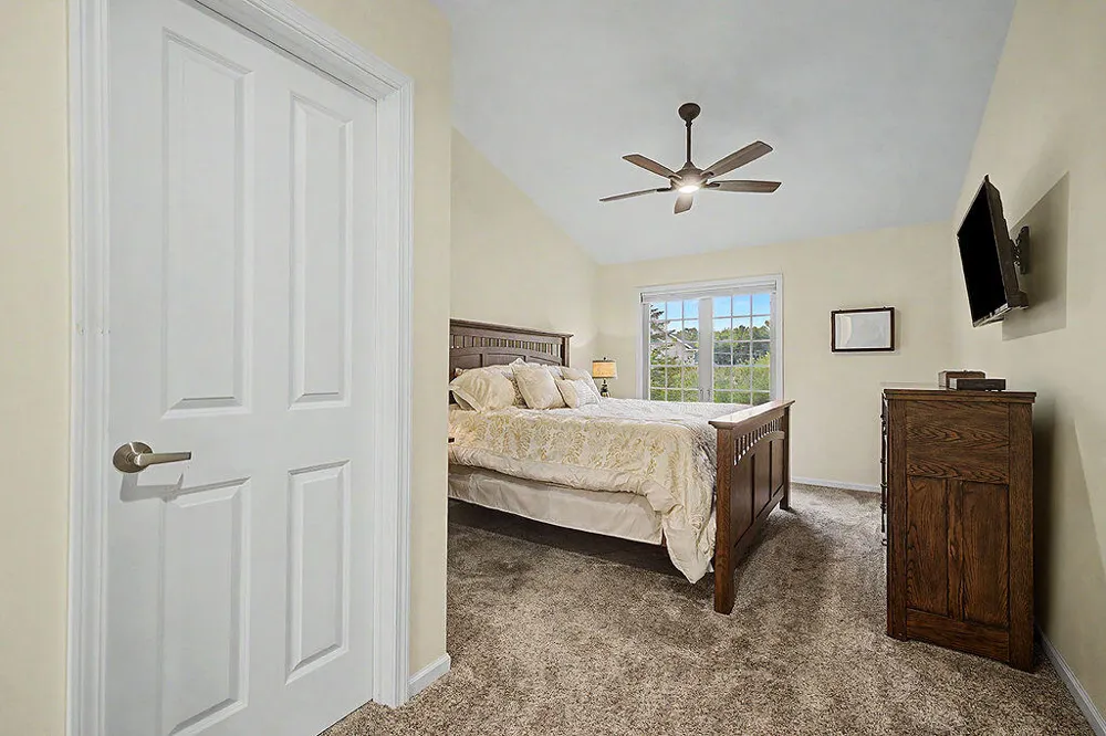 1207 S Timberview Drive Whitehall City, MI 49461