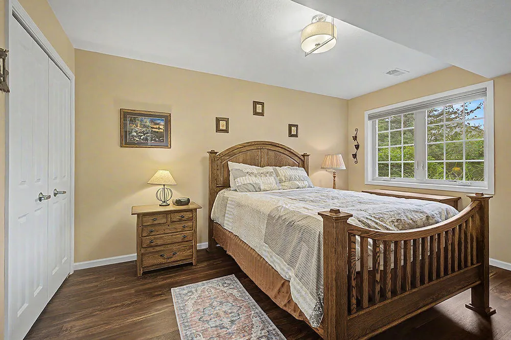 1207 S Timberview Drive Whitehall City, MI 49461