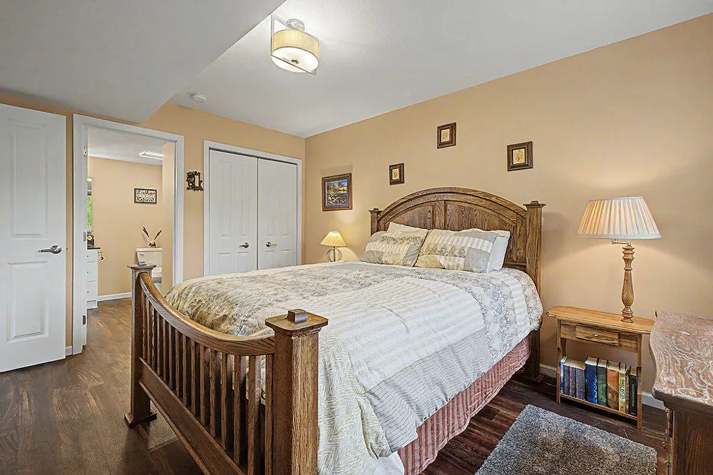 1207 S Timberview Drive Whitehall City, MI 49461