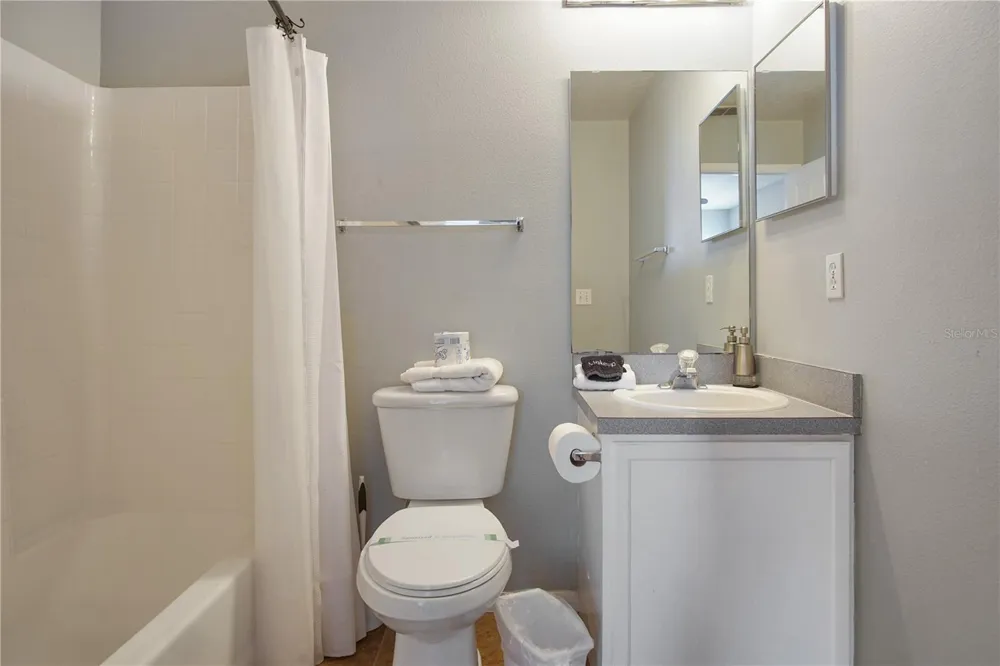 323 CASTLEMAIN CIRCLE Davenport, FL 33897