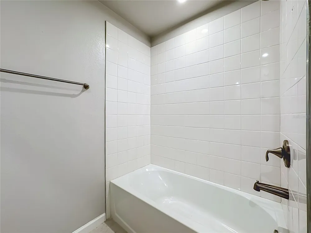 5517 COACHWOOD COVE Bradenton, FL 34211