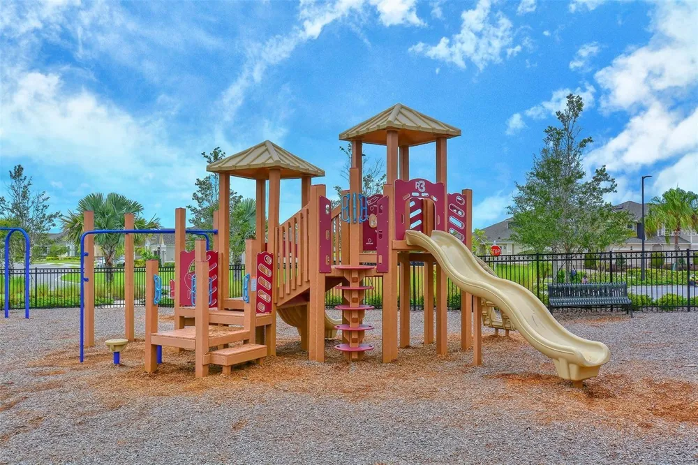 5517 COACHWOOD COVE Bradenton, FL 34211