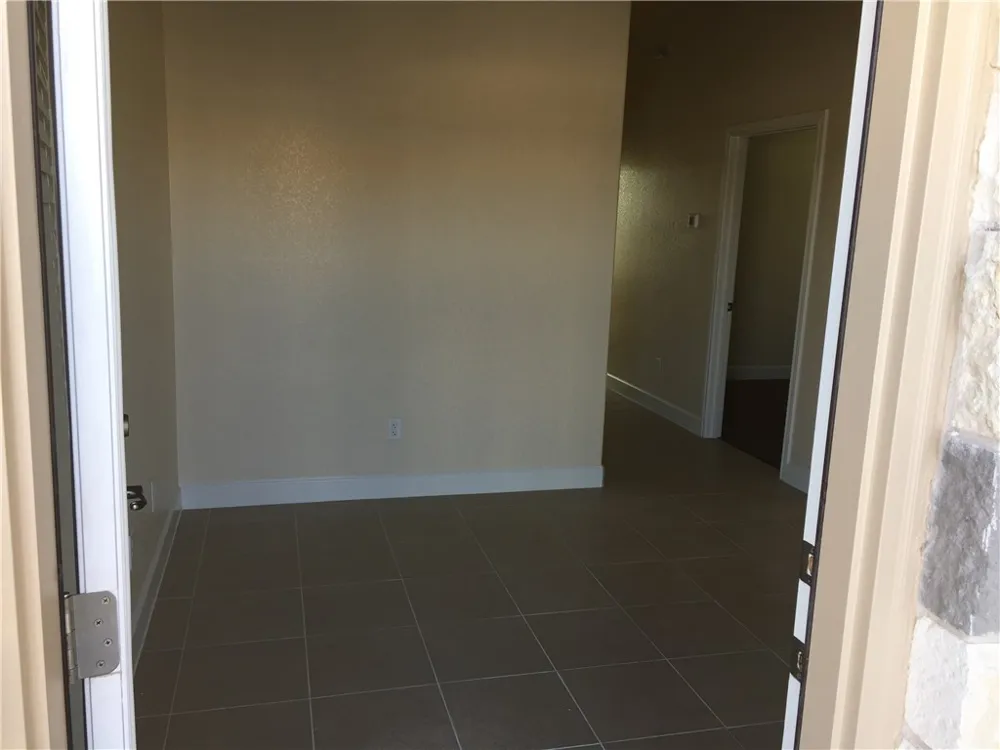 209 S 12th Street S #109 Pflugerville, TX 78660