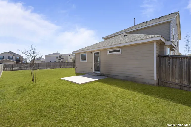 4837 Park Glen Marion, TX 78124
