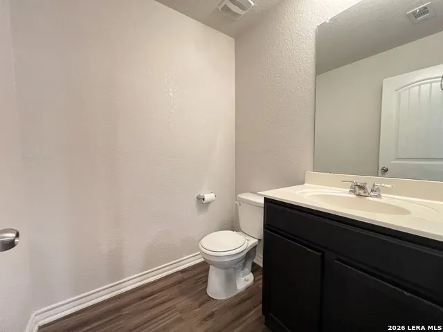 823 Brown Thrasher San Antonio, TX 78253