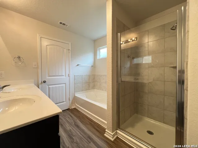 823 Brown Thrasher San Antonio, TX 78253