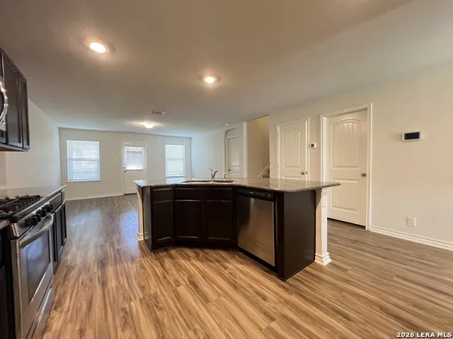 823 Brown Thrasher San Antonio, TX 78253