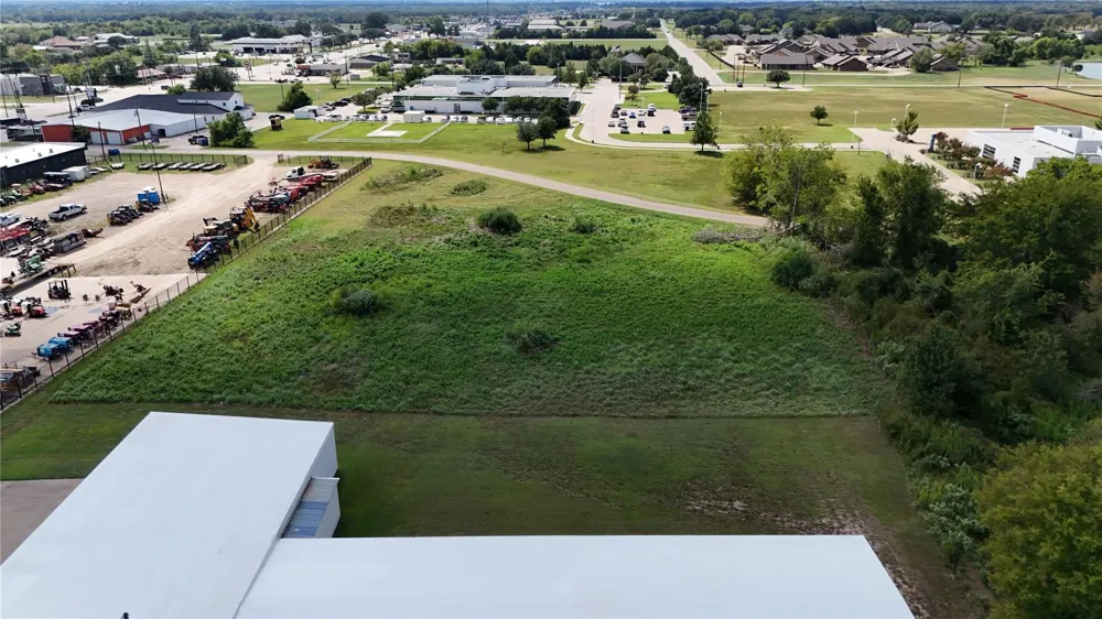 101 Lea Dr Gun Barrel City, TX 75156