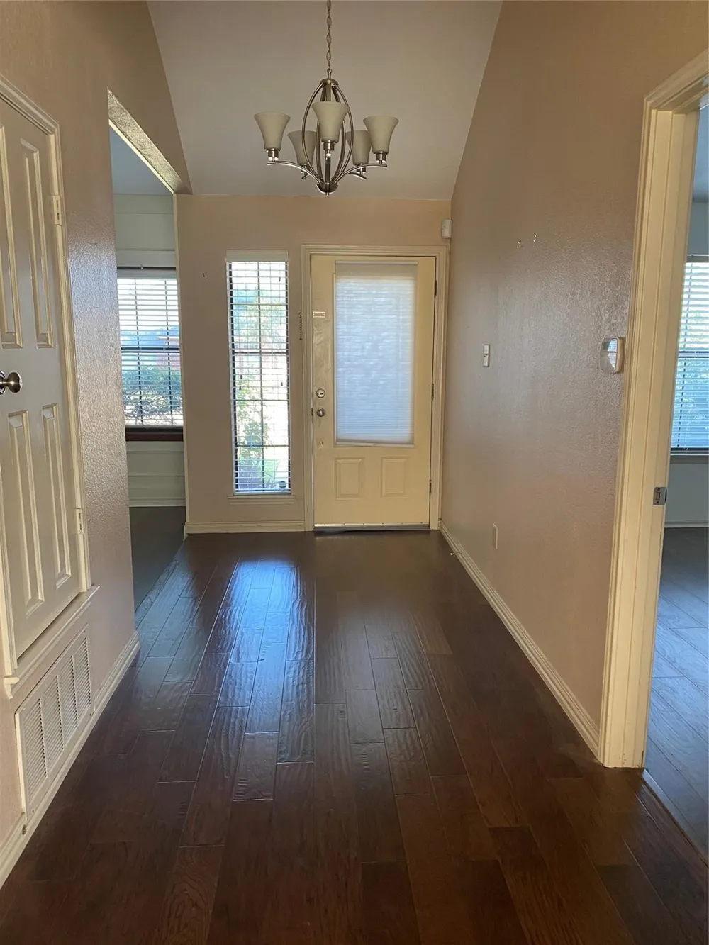 1519 Mission Ridge Trail Carrollton, TX 75007
