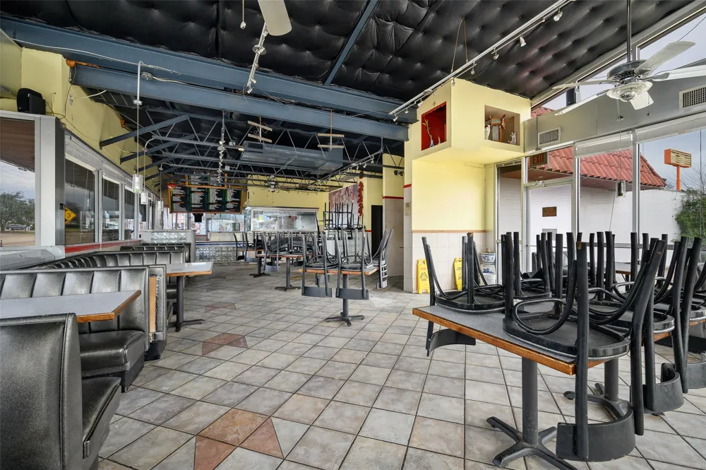 6318 Broadway Boulevard Garland, TX 75043