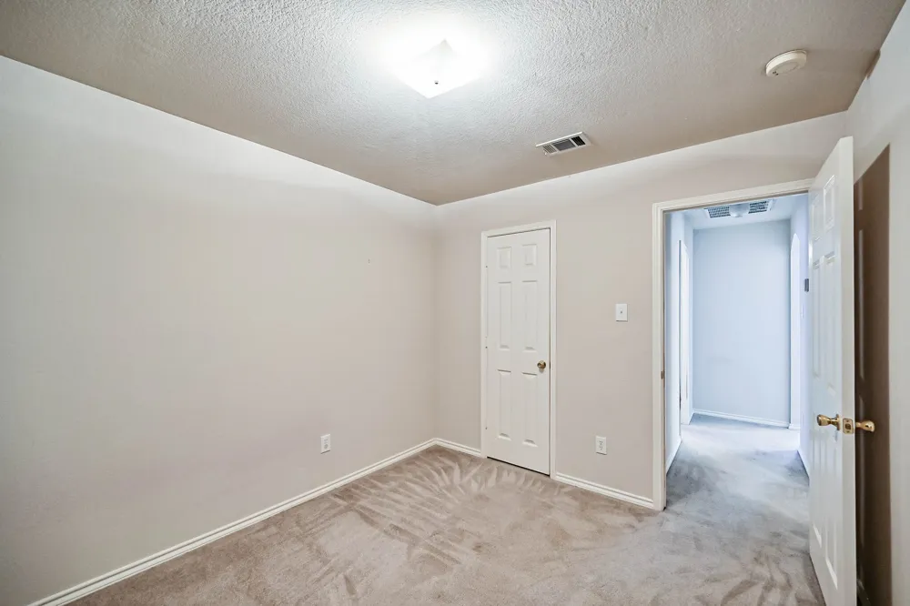 415 Preston Drive Cleburne, TX 76033