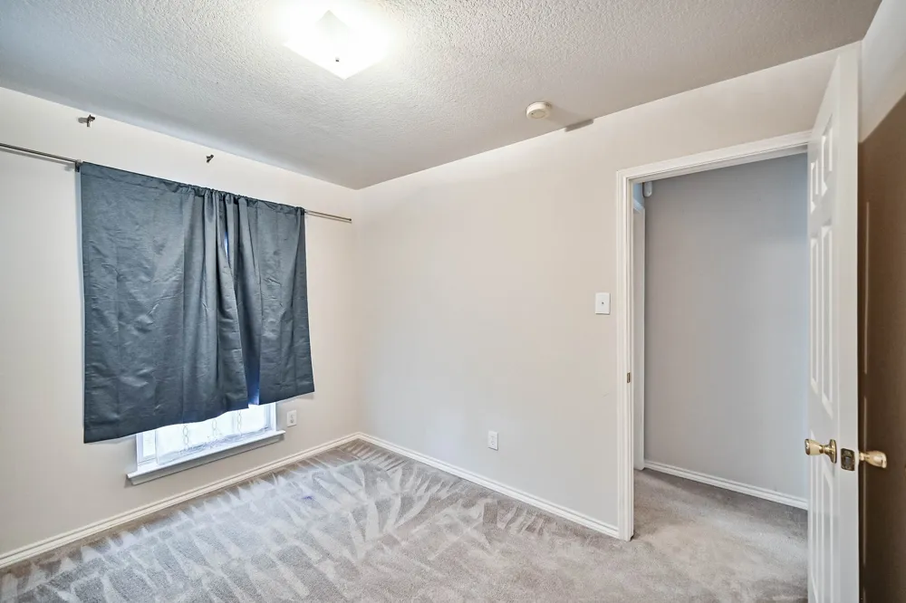415 Preston Drive Cleburne, TX 76033