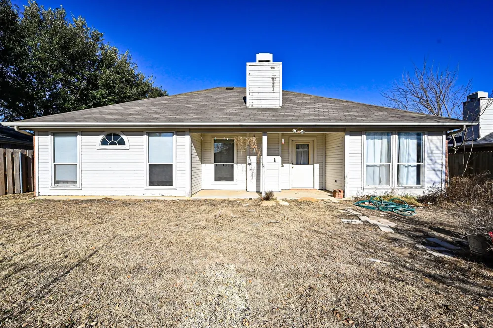 415 Preston Drive Cleburne, TX 76033
