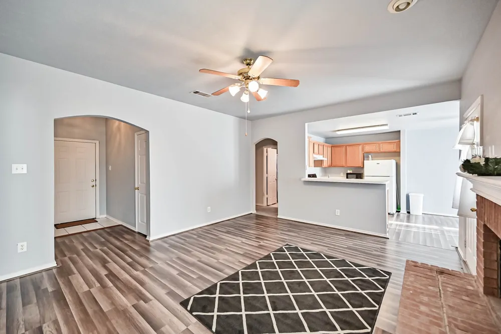 415 Preston Drive Cleburne, TX 76033