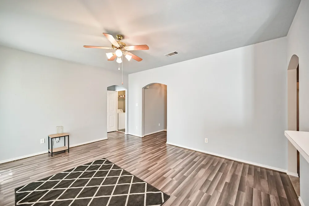 415 Preston Drive Cleburne, TX 76033